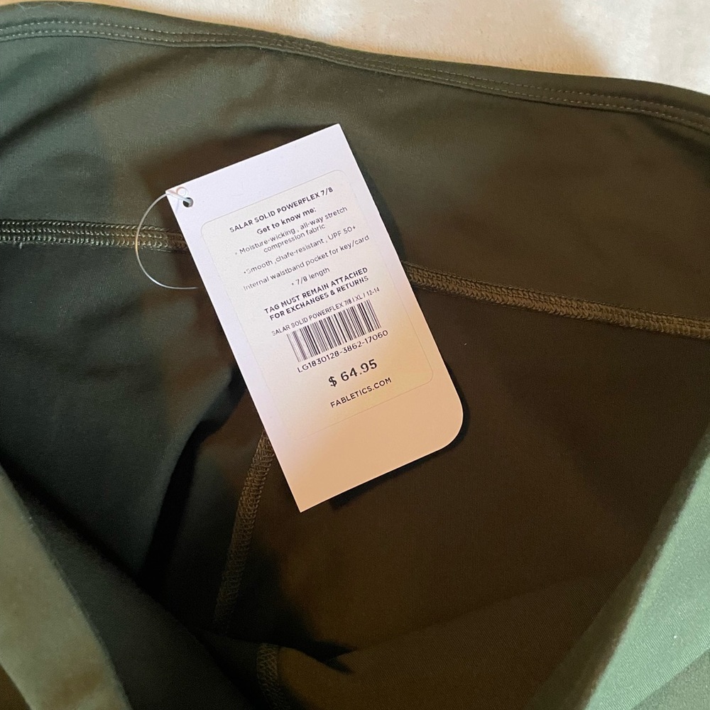 Fabletics bundle - Picture 4 of 6